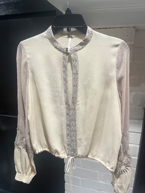 Tops - Free People Blouse - Gorgeous | RARE Find